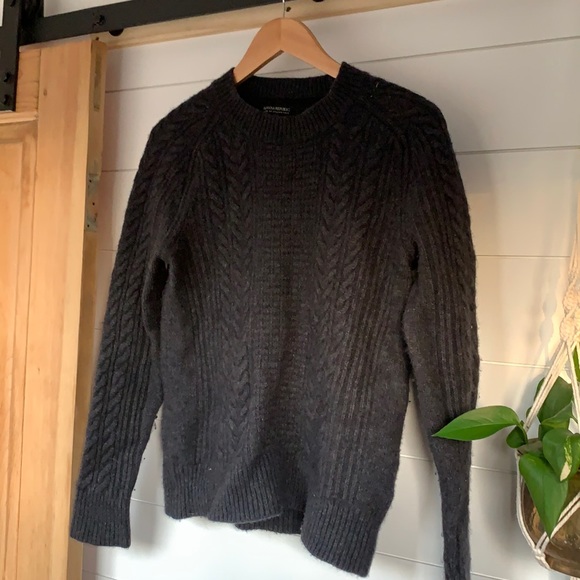 Banana Republic Sweaters Banana Republic Italian Yarn Sweater